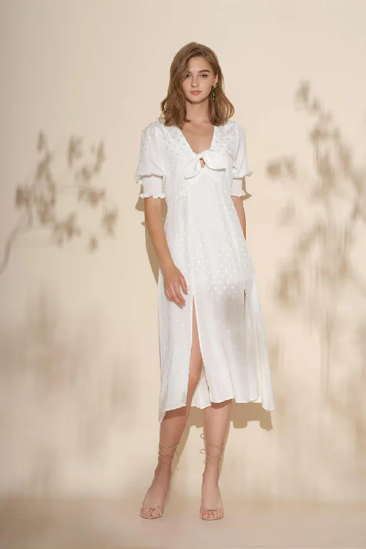 Picnic Dress in White Ruffled unclassified dresses