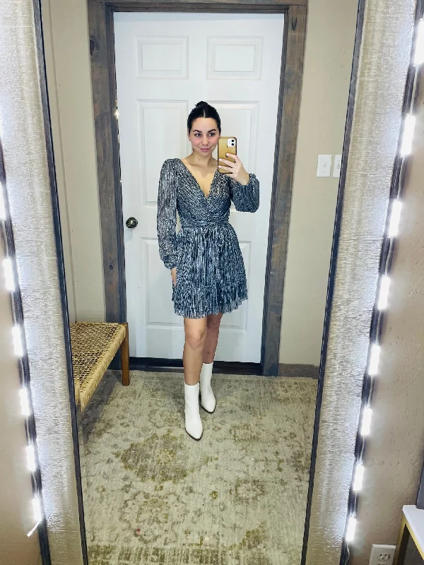 NEW YORK NIGHT Petite unclassified dresses